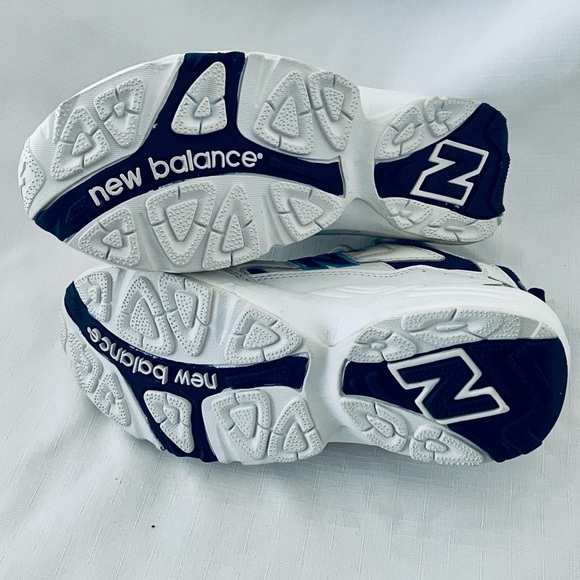 New Balance 606~Cross Trainer / Like New / Blue & White - Picture 6 of 10